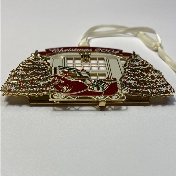 2004 White House Historical Association Christmas Ornament - Picture 3 of 8